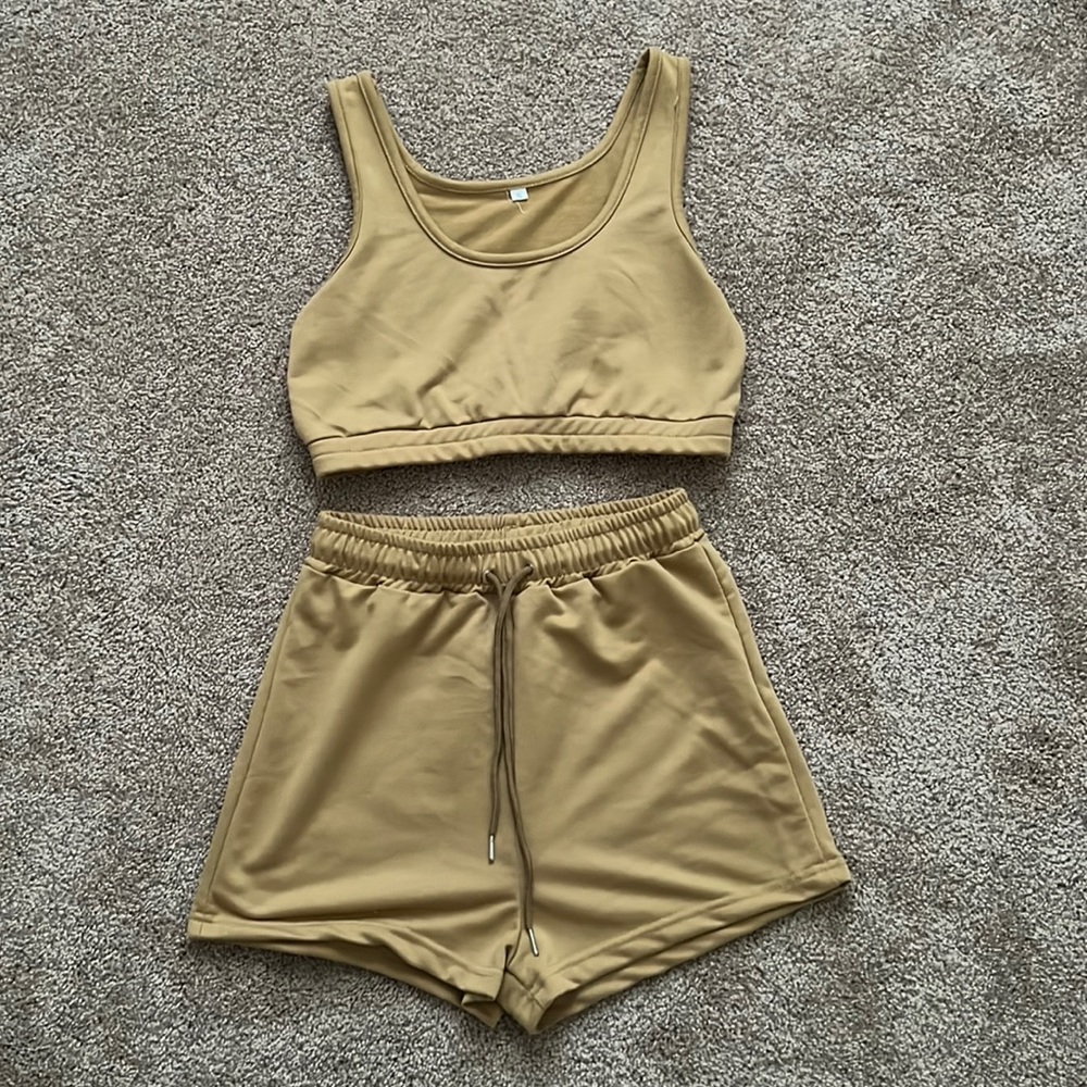 NWOT 2 piece set